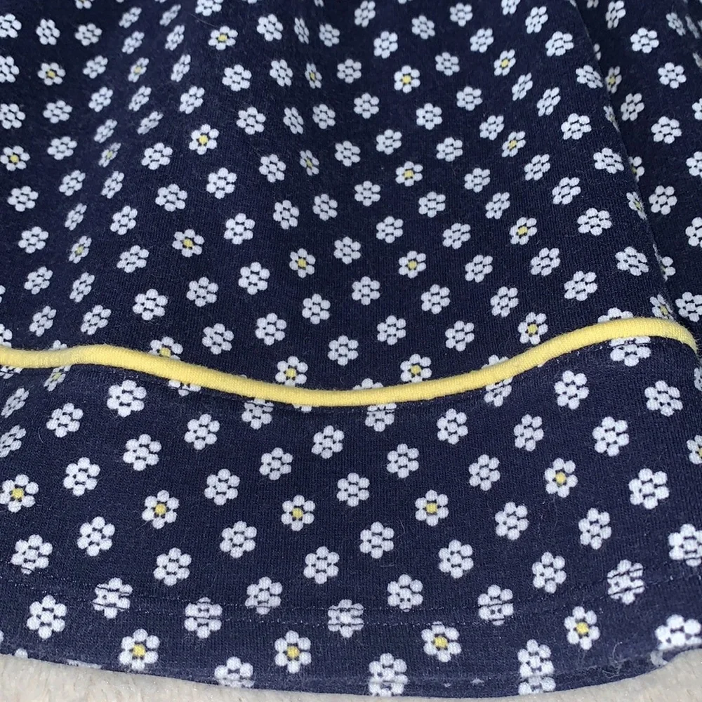 Gymboree 5 Navy Daisy Skirt EUC Elastic Waist